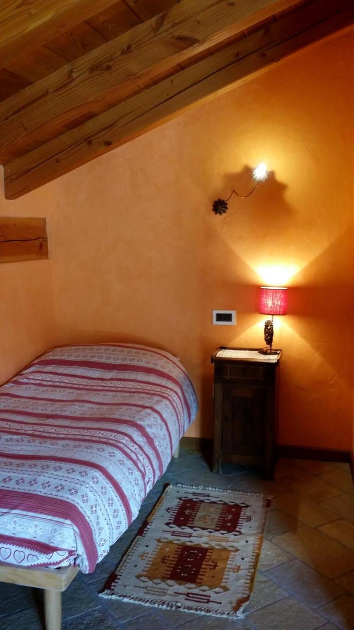 Il Rifugio Della Volpe Appartement Introd Buitenkant foto